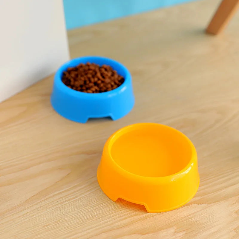 Practical New Colorful Pet Bowl Dog Cat Puppy Plastic Round Bowl Travel Feeding Food Water Bowl Dish Dog Food Bowls Pet Products